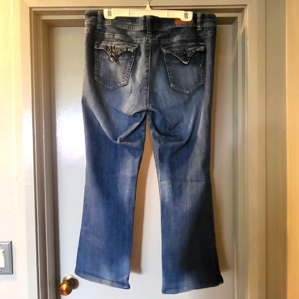 VGS Women's Boot Cut Jeans. 16